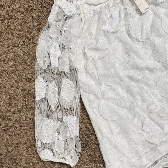 White House Black Market Off-Shoulder White Lace Blouse - Picture 3 of 5